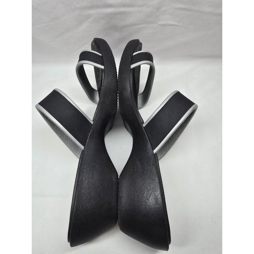 Crocs Madeira Sandals Womens Sz 7 Black Gray Double Strap Wedge Rubber Comfort - Picture 6 of 10